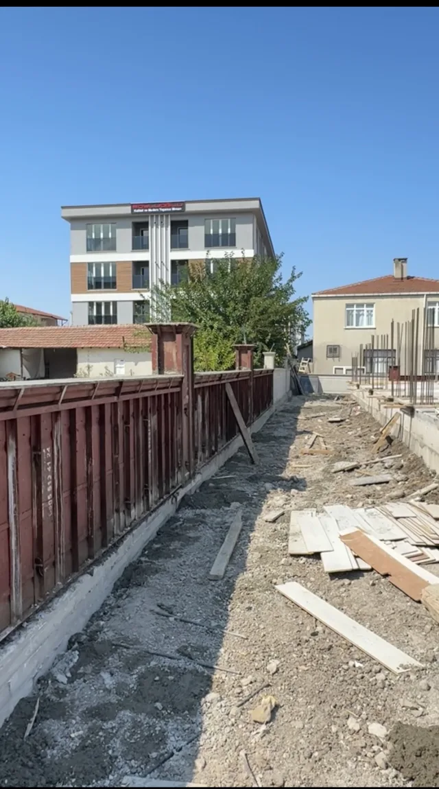 Desenli bahçe duvar uygulaması - Desenli bahçe duvarı Desenli bahçe duvarı