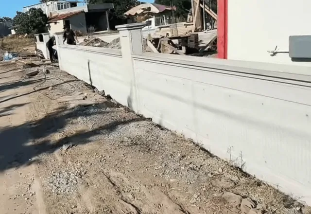 Desenli Bahçe Duvarı Desenli bahçe duvarı